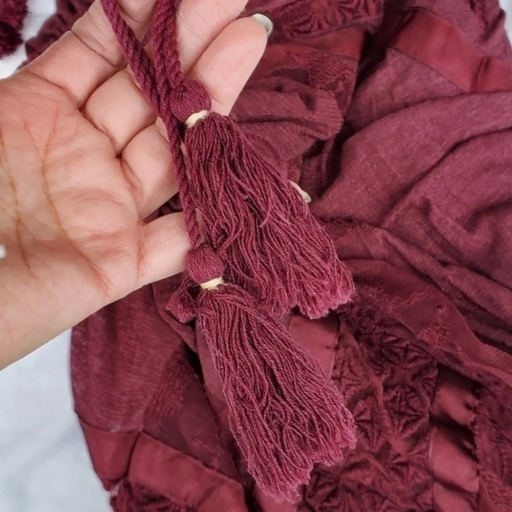 Free People Berry Embroidery Boho top M NWT - Picture 8 of 9